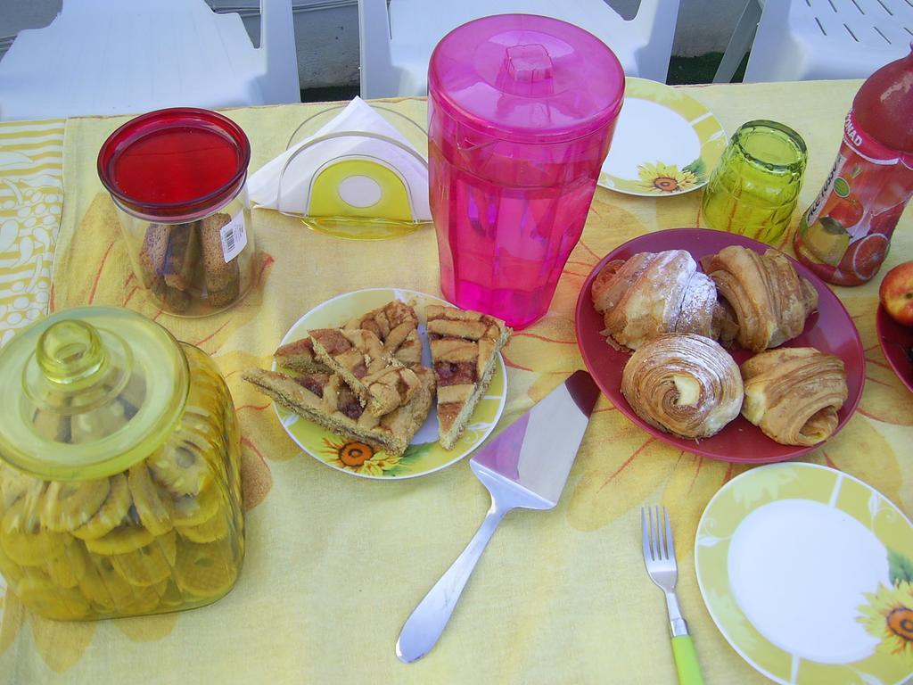 Due Passi Dal Centro Bed & Breakfast มาร์ซาลา ภายนอก รูปภาพ